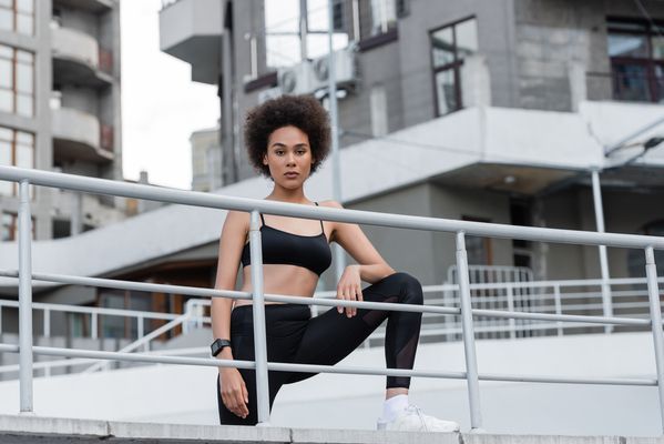 sportive-african-american-woman-with-curly-hair-lo-2024-11-13-23-16-38-utc.jpg