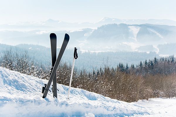 stunning-winter-scenery-in-the-mountains-2025-01-16-22-49-03-utc.jpg