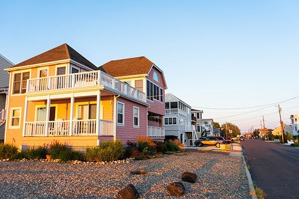 beach-house-and-vacation-home-for-summer-trips-2024-10-18-06-52-40-utc.jpg