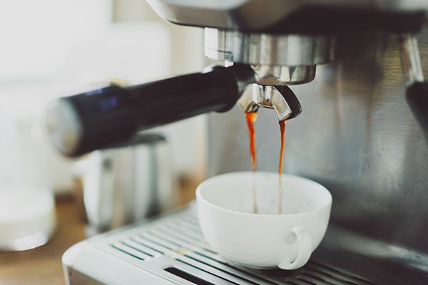 coffee-machine-making-coffee-2024-10-22-23-06-30-utc копия.jpg