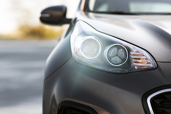 macro-view-of-modern-blue-car-xenon-lamp-headlight-2024-10-18-08-27-04-utc.jpg