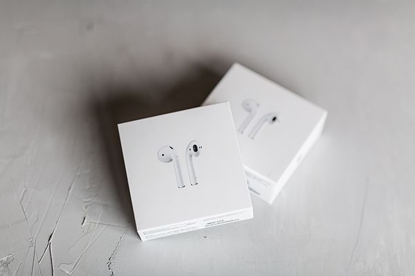 airpods-in-boxes-on-gray-concrete-background-mode-2024-11-07-13-22-04-utc.jpg