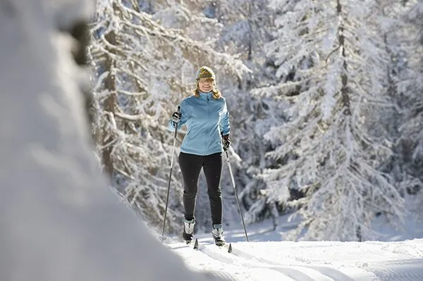 austria-tyrol-seefeld-woman-cross-country-skiin-2024-09-18-20-39-29-utc.jpg